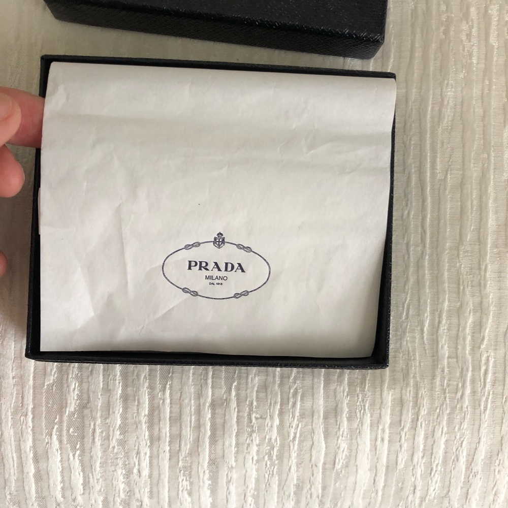 New Men’s Prada: Scaffino Leather Bifold Wallet - Picture 2 of 8